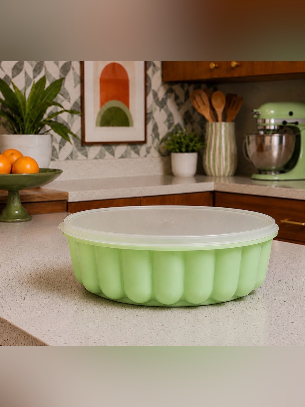 VTG Tupperware Mold Serving Tray/Storage Container.